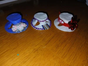 Custom drei Hüte für ein Breyer Pferd - Bild 1 von 1