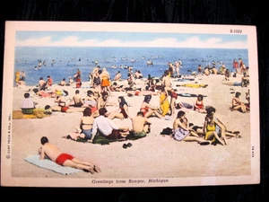 Cartolina d'epoca Saluti da BANGOR MICHIGAN MI.  Spiaggia - Foto 1 di 2
