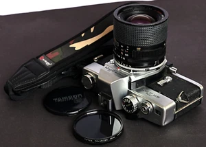 Minolta SR-T 201 Chrome 35mm Film SLR c/w Tamron 35-70mm f/3.5 CF Macro Lens Kit - Picture 1 of 10