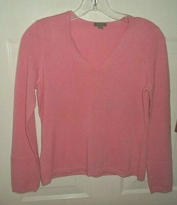 Suéter Ann Taylor Petites Talla SP Rosa Cachemira Cuello en V Talla Pequeña Pequeña Pequeña  Foto 1 de 4