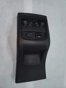 2018 Buick envision essence center consoles with heater control and usb - Picture 1 of 7