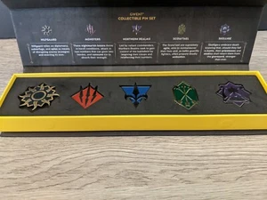 The Witcher 3 Gwent Pin Set - Picture 1 of 3