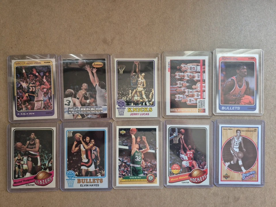 Lote de 10 cartas de los grandes de la NBA de 1973-1993 Kareem Abdul Jabbar, Malone, Hayes, King Mchale Foto 1 de 4
