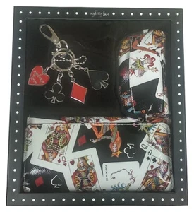 Queens Playing Cards Gift Box Set - Great Set - 3 Items Wallet Purse Keyring * - Picture 1 of 4