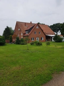 Resthof, ruhig, zur Pferdehaltung sehr gut geeignet. Mit über 7000 m2 Grundstück - Bild 1 von 9