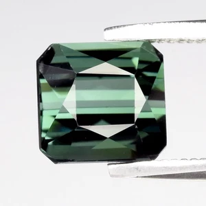 π 1.66ct VVS Octagon Natural Green Tourmaline - Unheated, Mozambique Gemstone - Picture 1 of 4
