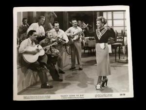 Foto de Colección Carmen Miranda Nancy Goes to Rio 1950 Teatro Lobby Tarjeta de Exhibición - Imagen 1 de 11