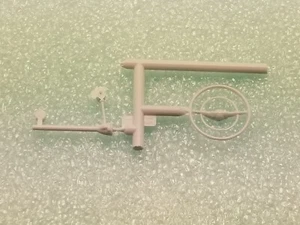 Revell 49 Mercury STEERING COLUMN & WHEEL from 1:25 Model Kit (hornring cracked) - Picture 1 of 5