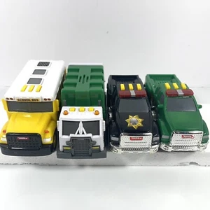 Hasbro 2016 7” autobús escolar, pesca y caza, verde y limpio, lote de patrulla de carreteras - Imagen 1 de 21