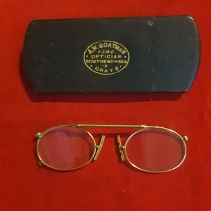 Vintage Pince Nez Glasses / Spectacles With Case Gold Coloured Frames - Picture 1 of 4