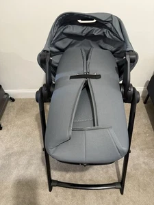 Dune Compact Folding Carrycot Glacier - Picture 1 of 6