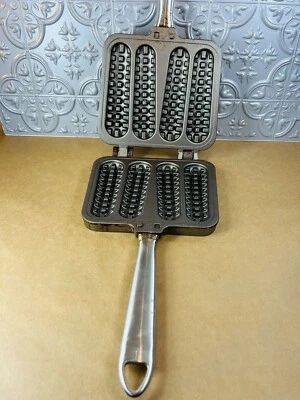 Nordic Ware Bélgica Waffle Stick Estufa de 2 Caras Sartén Superior Nordicware EE. UU. Foto 1 de 4