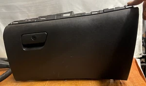 2013 - 2016 FORD FUSION DASH RIGHT GLOVE BOX STORAGE COMPARTMENT FREE SHIP FX1 - Picture 1 of 10