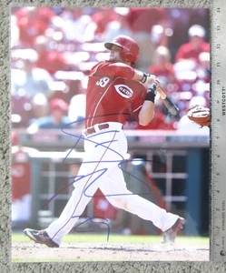 DEVIN MESORACO REDS MLB 11x14" COLOR GLOSSY PHOTO ORIGINAL AUTOGRAPH SIGNED - Picture 1 of 2