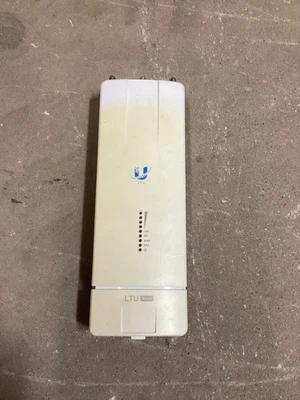 Ubiquiti LTU-ROCKET-US, 5 GHz PtMP LTU BaseStation Radio - Immagine 1 di 4