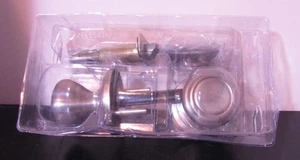 New Non-Key Indoor Door Knob in Brushed Nickle - Picture 1 of 5