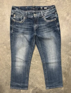 Pantalones de mezclilla Miss Me Easy Capri para mujer 30 solapas tachonadas adornadas lavado medio - Imagen 1 de 9