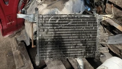 Condensador de aire acondicionado usado se adapta a: camioneta Ford F150 1989 integral AC grado A Foto 1 de 4