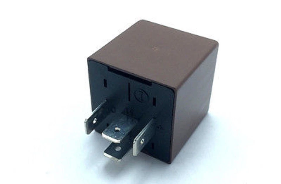 RELE' INTERMITTENZA FRECCE MARRONE 12V 4 PIN FIAT UNO CINQUECENTO PANDA FIORINO - Immagine 1 di 4