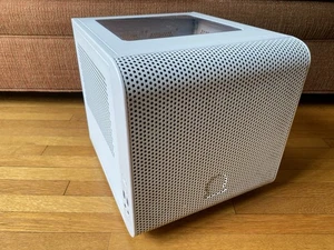 Boîtier Mini ITX Thermaltake Core V1 Snow Edition - Photo 1/5