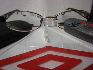 UMBRO  EYEGLASSES FRAME  U823 GOLD  50-18-132 DEMO WITH GENERIC BLACK CASE  - Picture 1 of 3