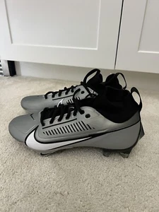 Size 7.5 Men’s Nike Vapor Edge Pro 360 2 Metallic Football Cleats DA5456-002 NEW - Picture 1 of 4