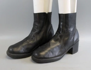 90s BRASS PLUM 'DENISON' BLACK LEATHER CHUNKY HEEL BOOTS WOMENS 9M vtg - Picture 1 of 9