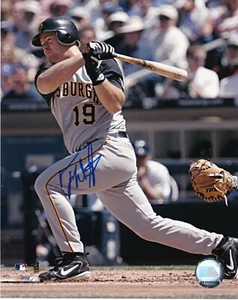 TY WIGGINTON PITTSBURGH PIRATES ACTION SIGNED 8x10 - Picture 1 of 1