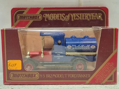 Matchbox Models of Yesteryear Y-3 1912 Ford Model 'T' Tanker 'Mobil Oil'  - Image 1 of 4