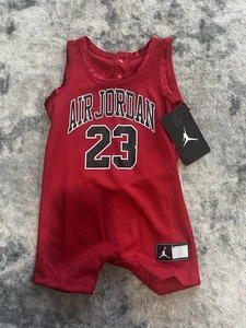 Baby Air Jordan Outfit Größe 18 Monate - Bild 1 von 4