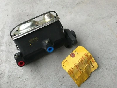 Chevrolet Nova SS 1970 código UT cilindro maestro original restaurado Foto 1 de 4