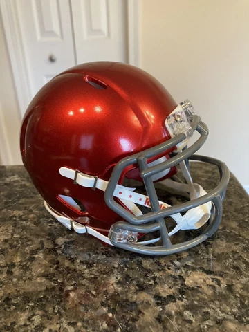Ohio State Buckeyes 2010 Red Pro Combat Mini Football Helmet 1942 Tribute Cover