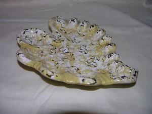 Large Vintage Unique Leaf Ceramic Ashtray 9" X 7" - Picture 1 of 6