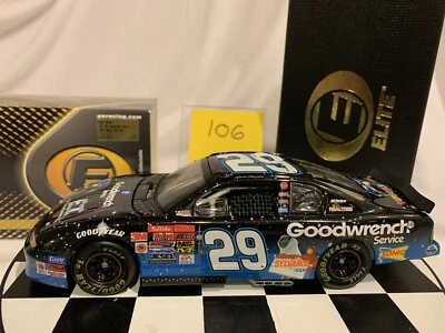 Kevin Harvick 1:24 #29 GM Goodwrench Service E.T. 2002 Monte Carlo - Image 1 of 4