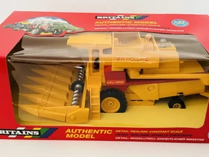 BRITAINS 9571 NEW HOLLAND TR85 COMBINE HARVESTER 1:32 MODEL BOXED MINT - Picture 1 of 6