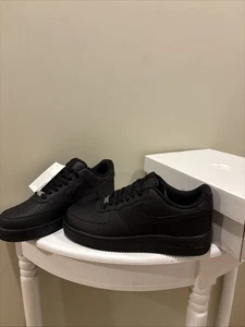 Nike Air Force One 1 '07 Low Black Men's Leather Sneakers Size 8.5 - Picture 1 of 5
