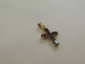 Croix or 18 carats et grenats - Picture 1 of 5