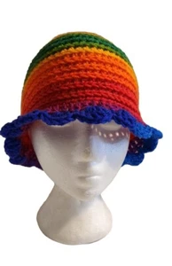 Selbstgemachte Häkelmütze Regenbogen Beanie Made By ME ❤️ - Bild 1 von 5