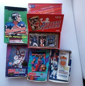 ~ Wachspakete ~ Folienpackungen ~ Basketball & Fußball ~ Hoops Bowman Score 1990-96 - Bild 1 von 41