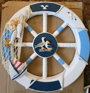 Nautical Beach Wooden Ship Wheel Fishing Net Starfish Shells - Bild 1 von 2