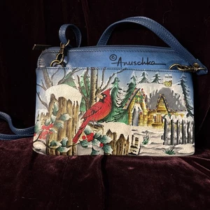 Anuschka Echtleder Handtasche Snow Day Cardinals Slim Crossbody - Bild 1 von 13