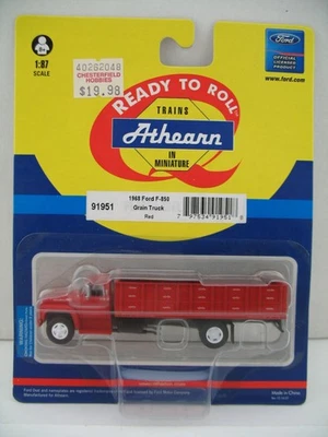 Athearn HO Model 91951: 1968 Ford F-850 Grain Truck, red cab, MOC - Image 1 of 4