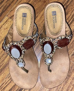 White Mountain SZ 7M women’s beaded 3 Jewels wedge Thongs Flip flops Heels EUC - Picture 1 of 9