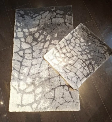 Badezimmer GARNITUR 2tlg. Grau/weiß neuw. GRUND - Bild 1 von 3