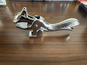 Squirrel Shape Nut Cracker Zinc Alloy Nut Shell Opener Walnut Pre Owned - Picture 1 of 4