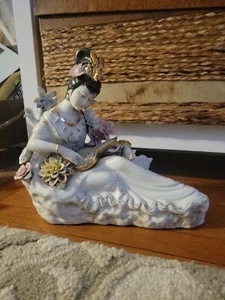 "Estatuilla grande de porcelana tímida geisha japonesa con mandolina y flores limitadas 14" - Imagen 1 de 13