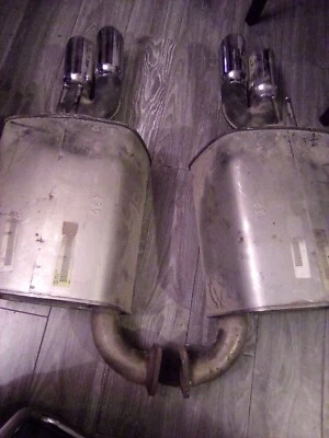 Pontiac GM OEM 08-09 G8 6,0 L-V8-Silenciador 92201330 Foto 1 de 3