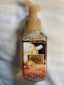 8 Bath & Body Works MARSHMALLOW PUMPKIN LATTE Gentle Foaming Hand Soap 8.75 oz - Picture 1 of 4