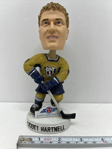 Scott Hartnell #17 Bobblehead Nashville Predators Cover