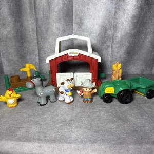 Fisher Price Mattel Little People Farm 2002 Farmer Tractor Animals Water Corn - Picture 1 of 6